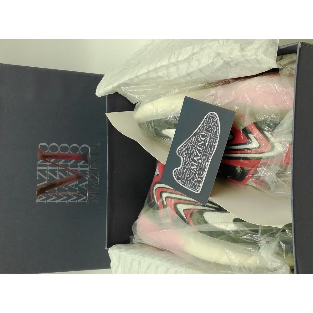 Mazino‎ Krypton Sneakers Black, Red and White Size 11 Brand New